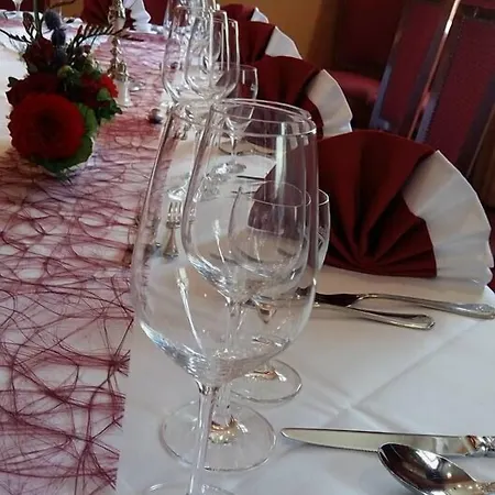 Kronprinz Hotel 3*