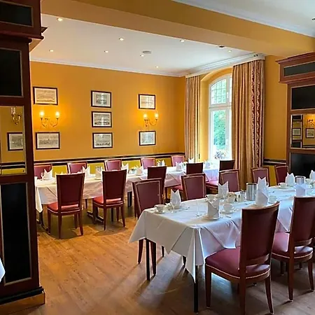 Kronprinz Hotel 3*