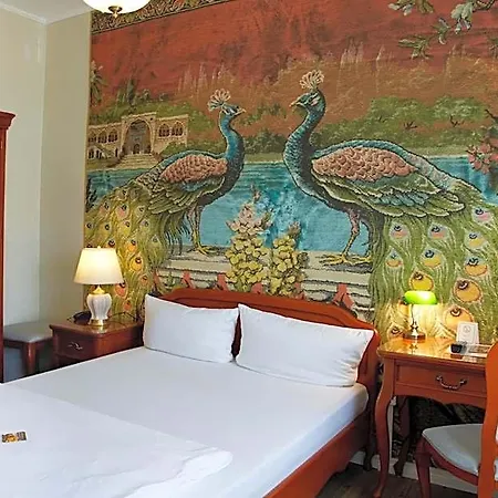 Kronprinz Hotel 3*